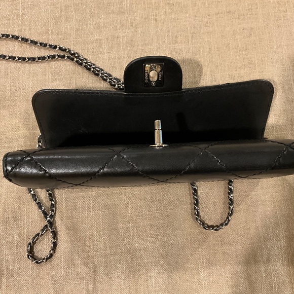 Chanel chain bag - Picture 9 of 10